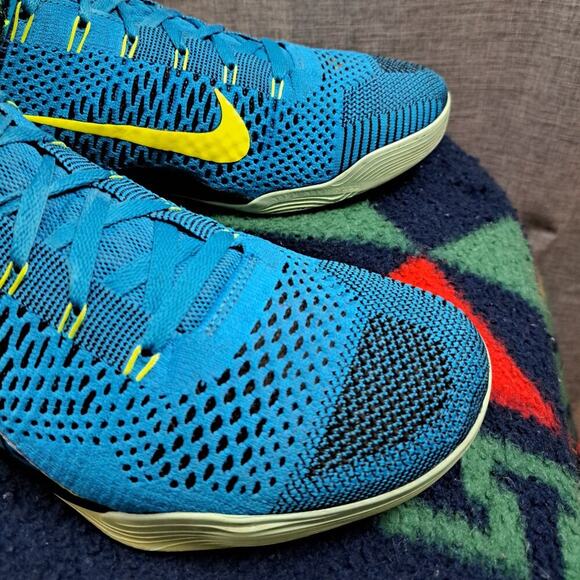 %Size 13 - Nike Kobe 9 Elite Perspective Men Sneakers Neon Turquoise/Volt - A1 main image 16